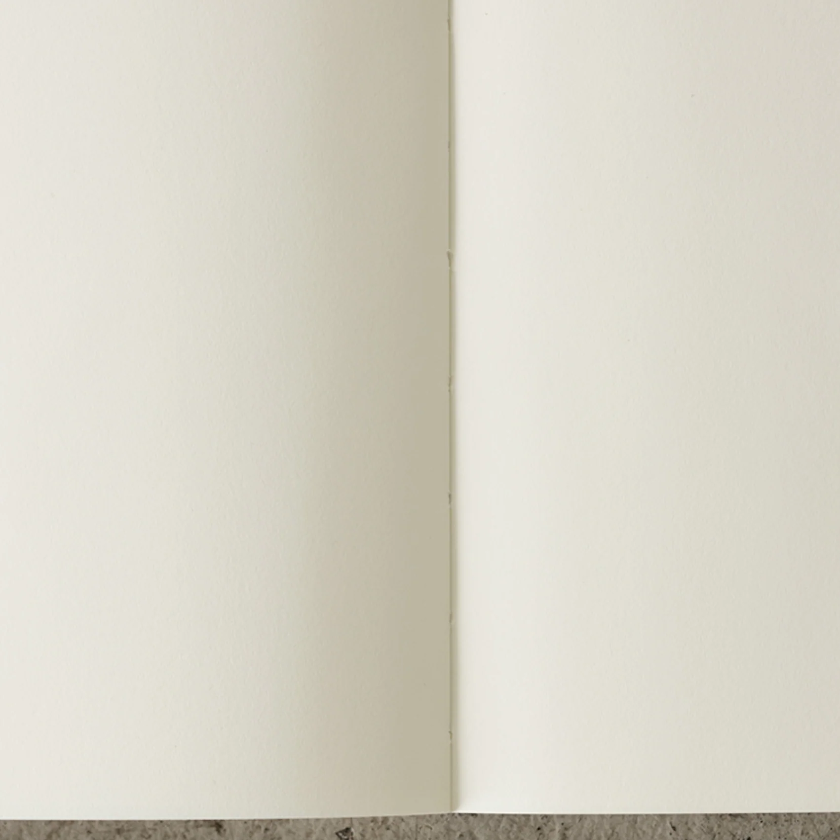 Midori MD Paper – MD Blank Notebook – Cuaderno Liso A5 (14,8 x 21cm) - Image 13